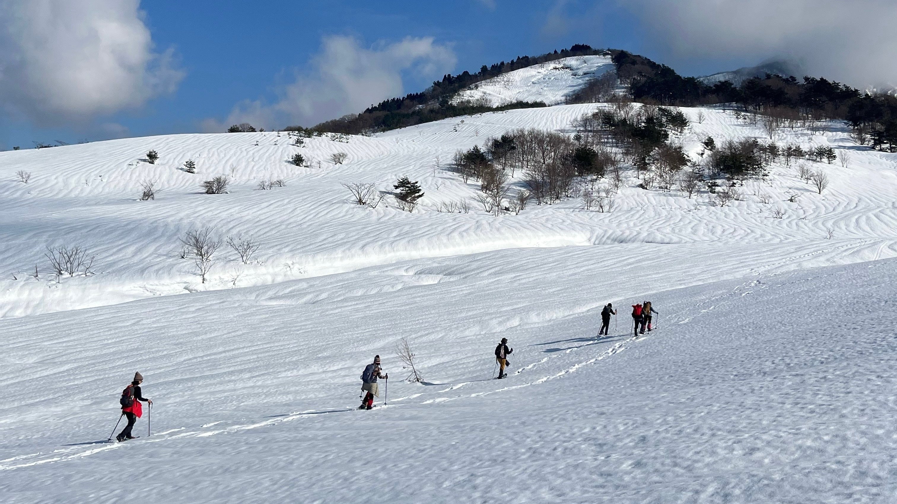 【初心者ガイド】雪山を始めるために必要なもの~足元編~