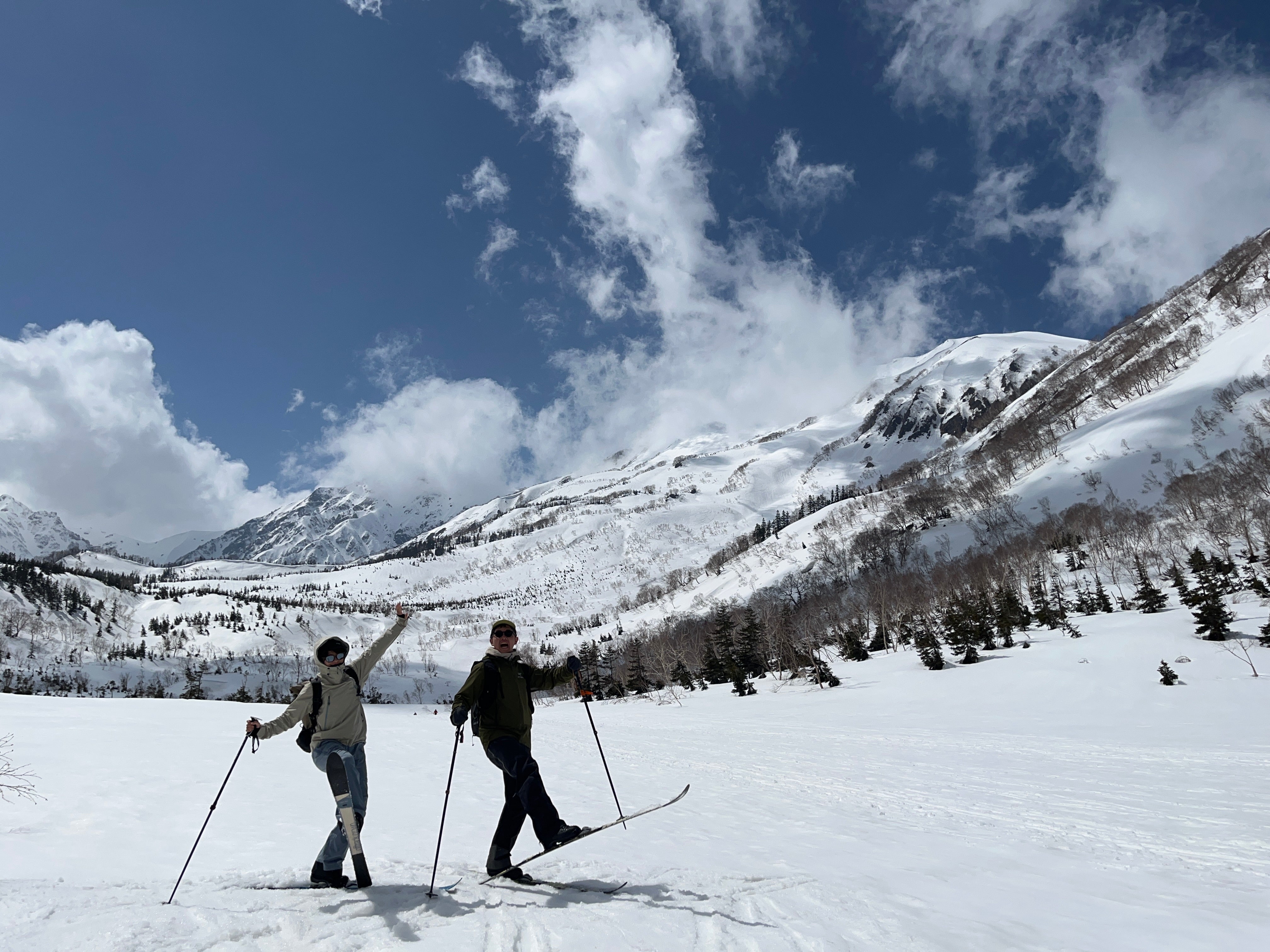 BCクロカンって一体何？雪山ハイカーやランナーにこそ知ってほしい「冬の自由な遊び方」